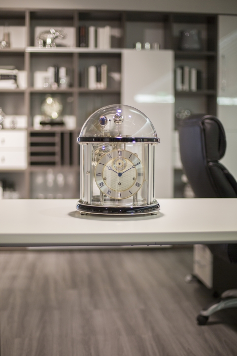 Hermle "Papiria" table clock